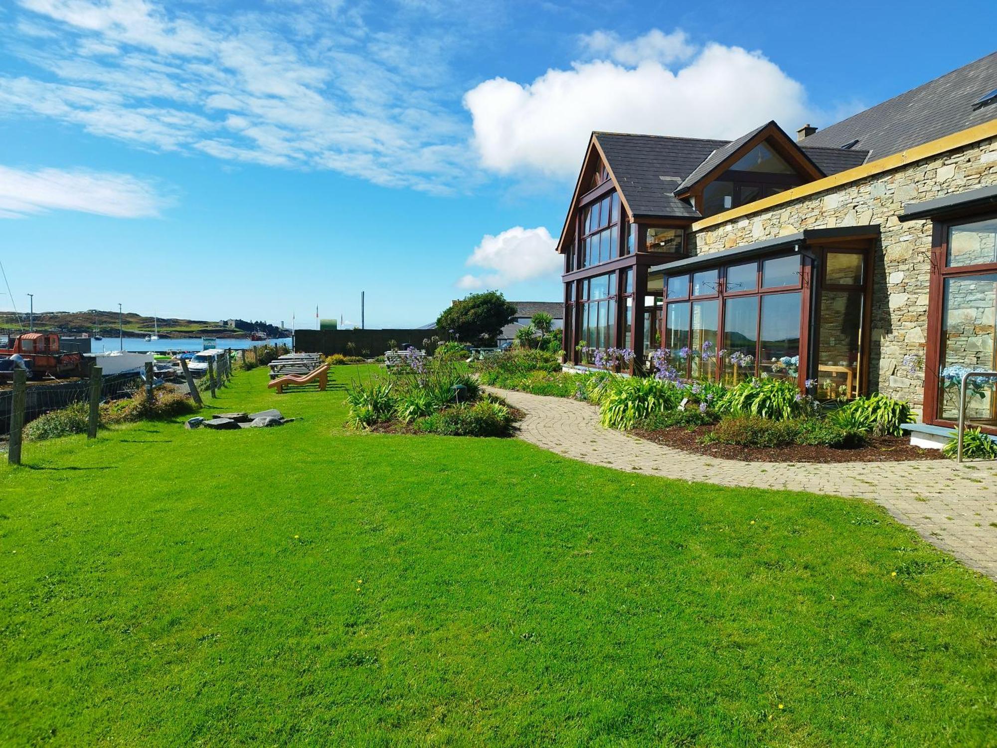 Inishbofin House Hotel Exterior foto